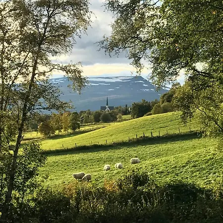 Mountain Base For Active Explorers Semesterbostad *